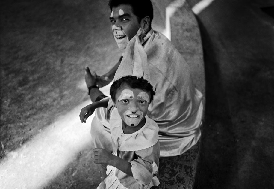 09_jokers.circus.portrait.india.jpg